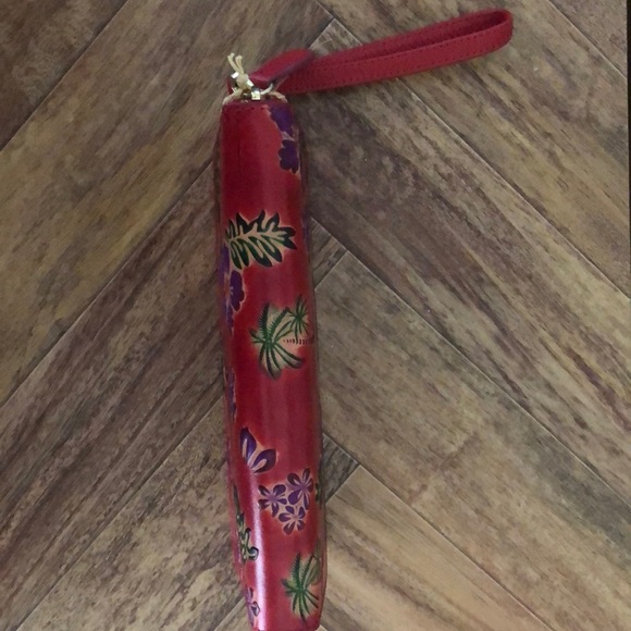 Bright Red Floral Wristlet Wallet Aloha from Hawaii Handmade Leather - Picture 4 of 6